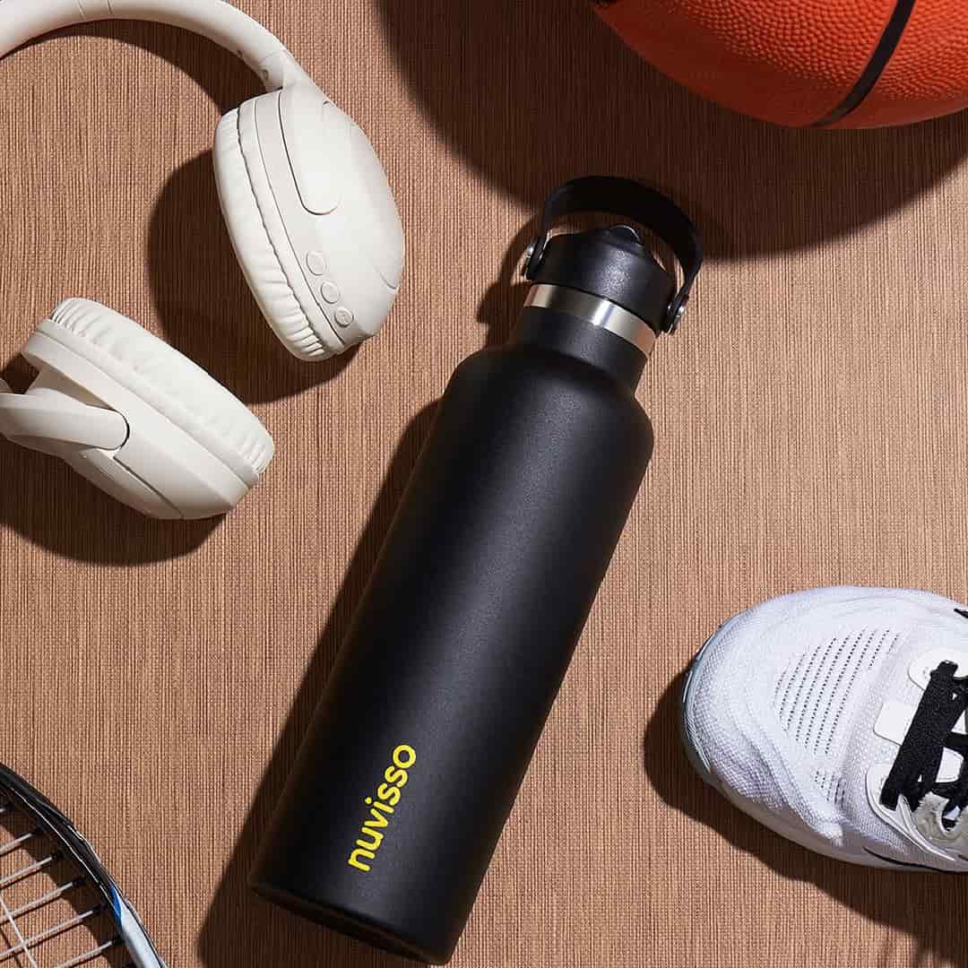 Nuvisso name used on waterbottle mockup